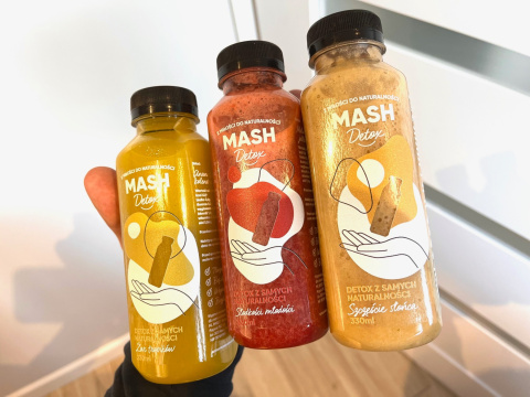 MASH DETOX Detoks sokowy - 15 świeżych soków. Rózne smaki. 330ml x15szt MASH DETOX Detoks sokowy - 15 świeżych soków. Rózne smaki. 330ml x15szt
